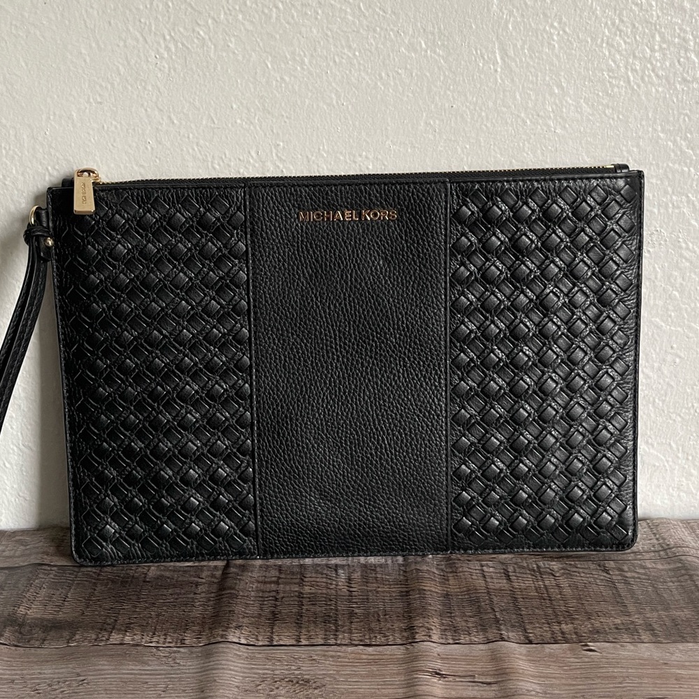 Michael Kors Wristlet